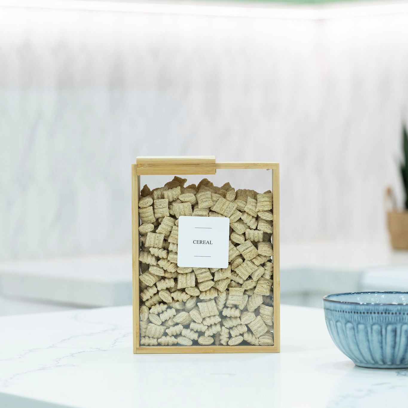 3 L Bamboo Food Dispenser with Airtight Magnetic Lid